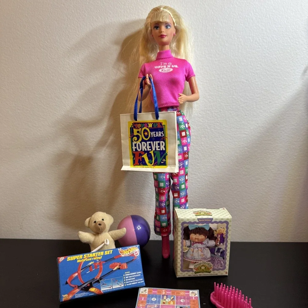 Barbie I'm‎ a Toys R Us Kid 18895 Mattel 1997